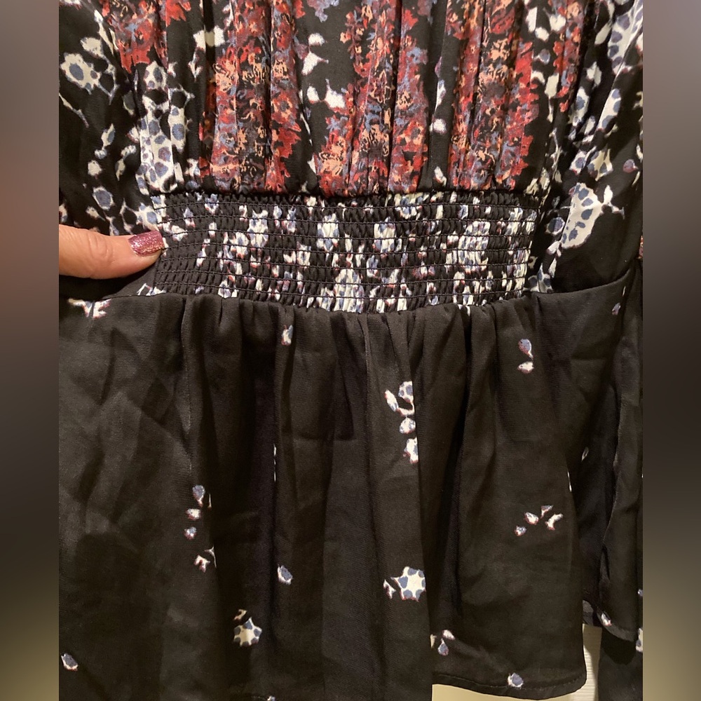 Free People Boho Artsy Multi Back Red Run Free Tunic SZ Med Front Tie Detail - Picture 7 of 15